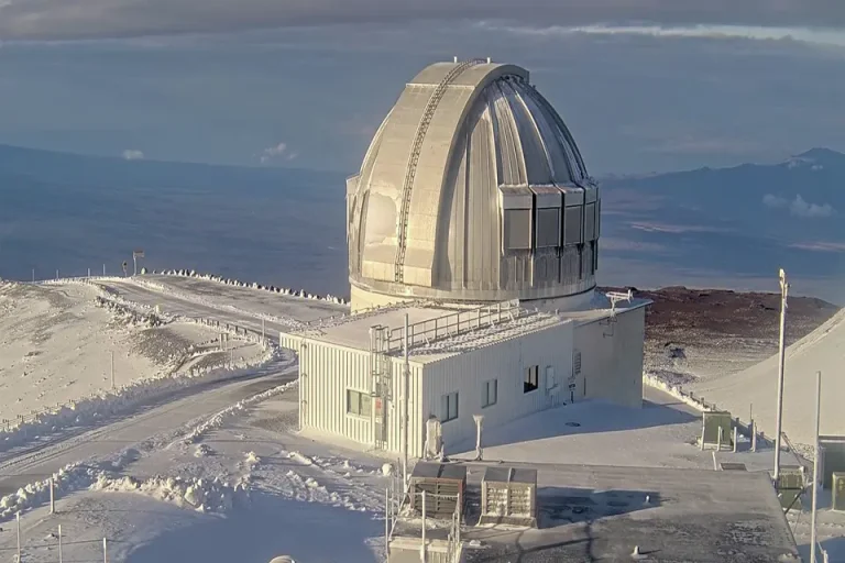 Winter snow covers Hawaii’s volcano summits