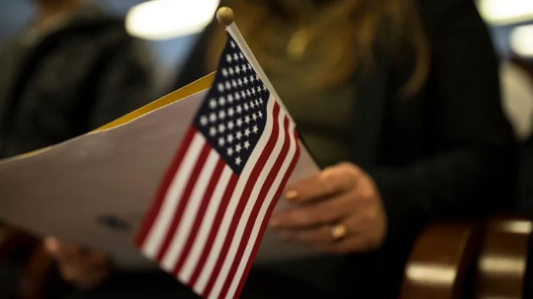 US orders most green card applicants to apply abroad
