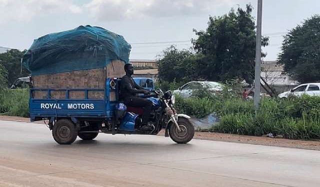 DVLA: Over 90% of ‘aboboyaa’ in Accra operate without side mirrors