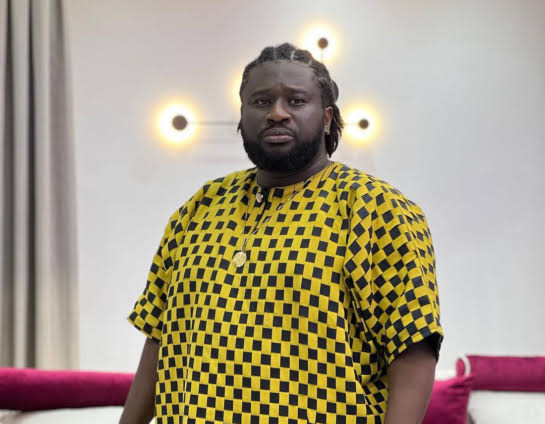 Ajagurajah Breaks Down in Tears on TikTok Live Following Selxy Vida’s Reported Death